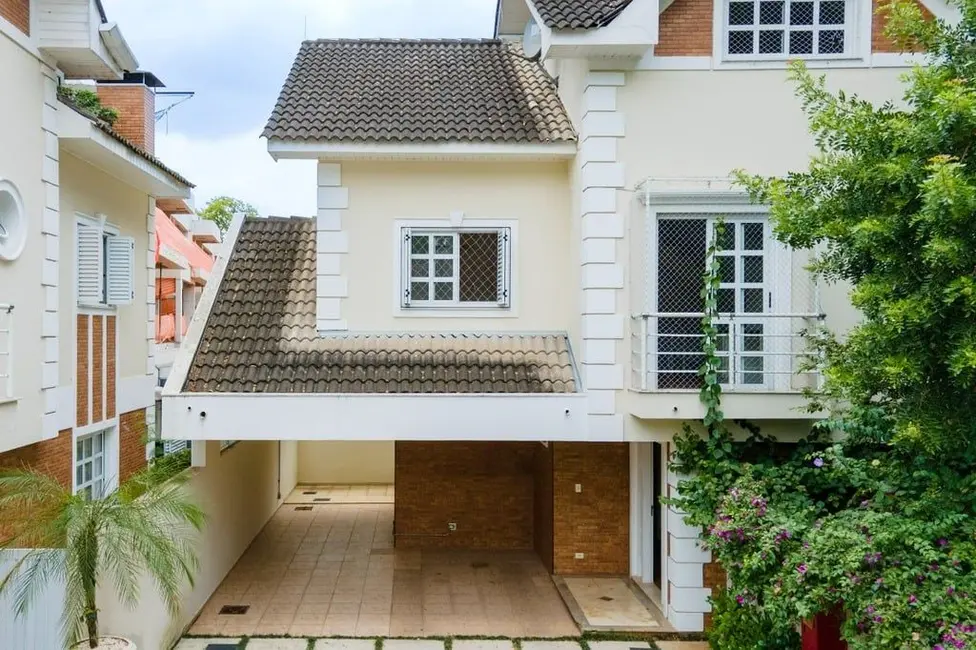Foto 1 de Casa de Condomínio com 5 quartos à venda, 424220m2 em Jardim Petrópolis, São Paulo - SP