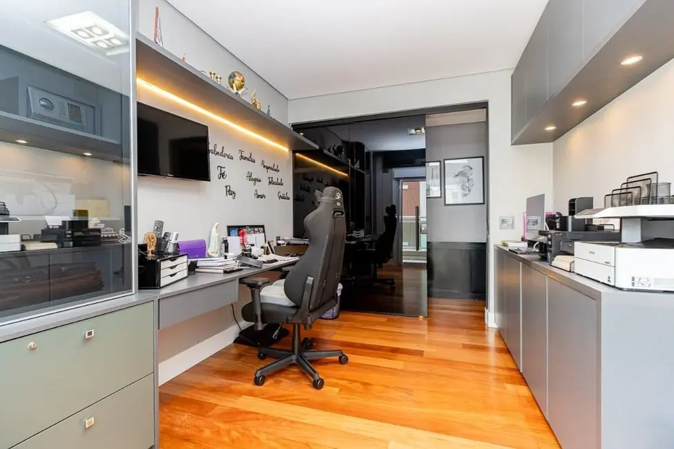Apartamento com 4 quartos à venda, 316m2 em Vila Mariana, São Paulo - SP - imagem 3 Foto 3 de Apartamento com 4 quartos à venda, 316m2 em Vila Mariana, São Paulo - SP