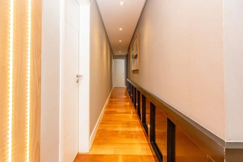 Apartamento com 4 quartos à venda, 316m2 em Vila Mariana, São Paulo - SP - imagem 5 Foto 5 de Apartamento com 4 quartos à venda, 316m2 em Vila Mariana, São Paulo - SP