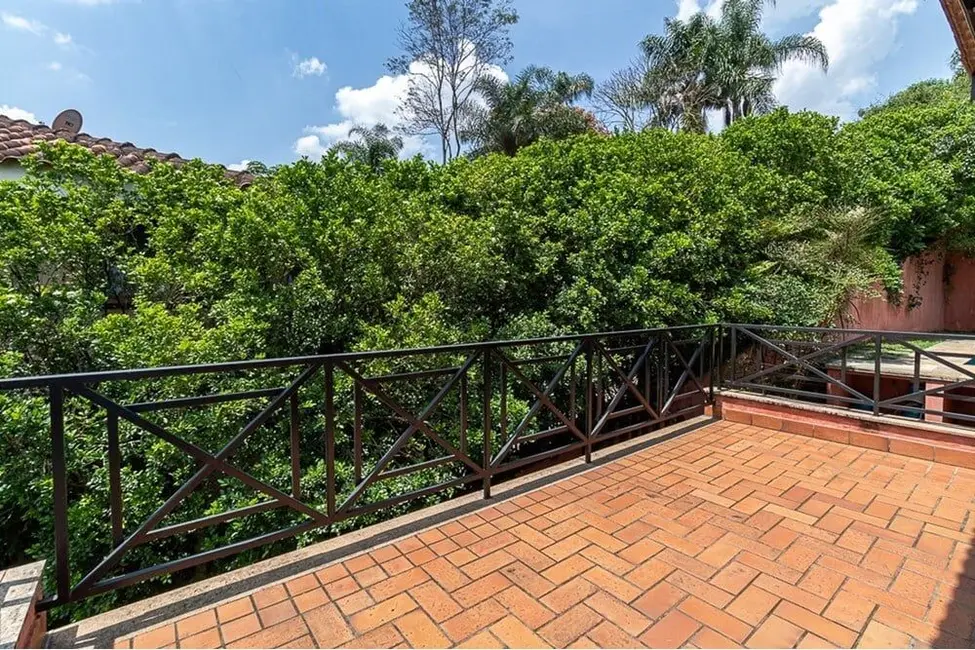 Foto 2 de Casa de Condomínio com 4 quartos à venda, 291m2 em Jardim Indaiá, Embu Das Artes - SP