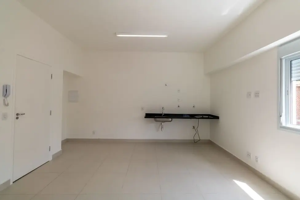 Kitnet com 1 quarto para alugar, 35m2 em Brás, São Paulo - SP - imagem 3 Foto 3 de Kitnet com 1 quarto para alugar, 35m2 em Brás, São Paulo - SP