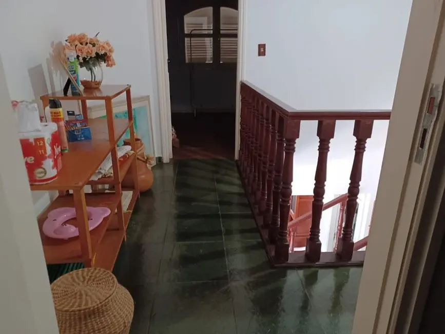 Casa com 3 quartos à venda, 543m2 em Aguas De Lindoia - SP - imagem 4 Foto 4 de Casa com 3 quartos à venda, 543m2 em Aguas De Lindoia - SP