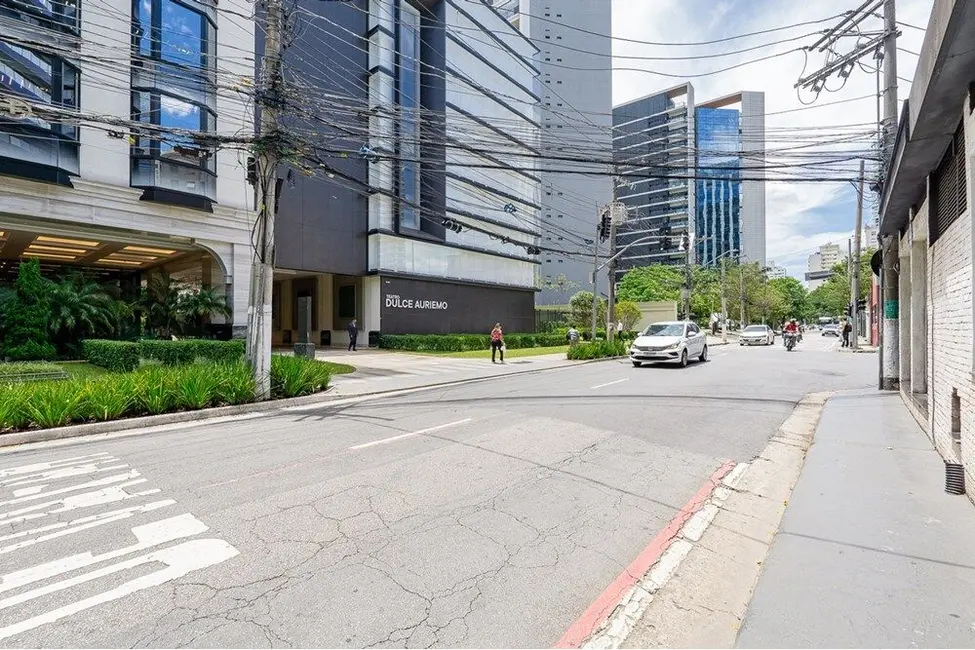 Sala Comercial à venda, 45m2 em Vila Olímpia, São Paulo - SP - imagem 3 Foto 3 de Sala Comercial à venda, 45m2 em Vila Olímpia, São Paulo - SP