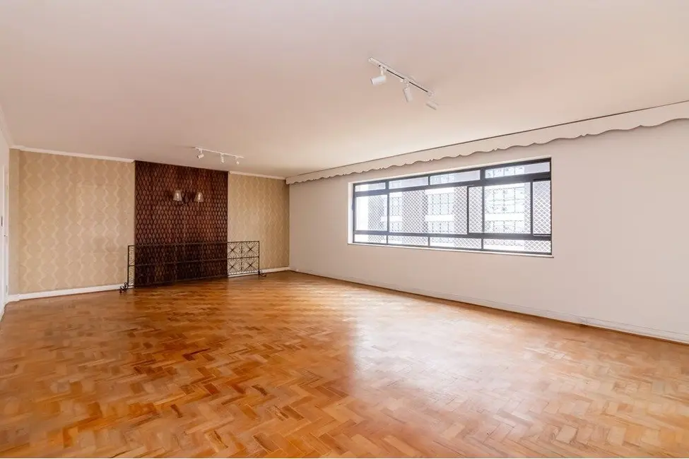 Apartamento com 3 quartos à venda, 190m2 em Aclimação, São Paulo - SP - imagem 1 Foto 1 de Apartamento com 3 quartos à venda, 190m2 em Aclimação, São Paulo - SP