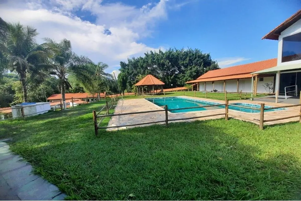 Foto 1 de Loja à venda, 4465m2 em Porangaba - SP