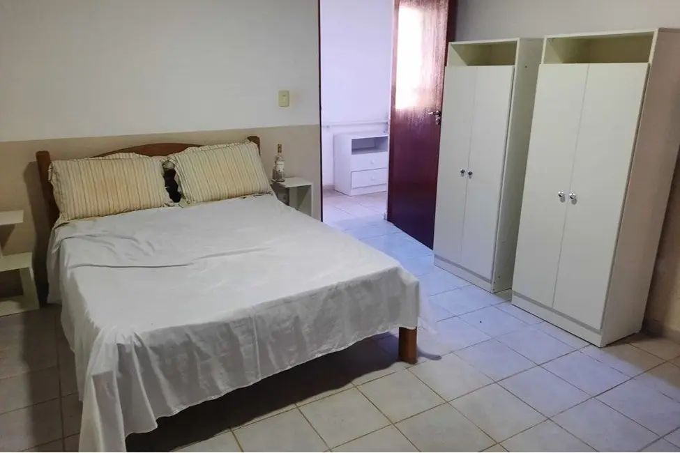 Foto 4 de Loja à venda, 4465m2 em Porangaba - SP