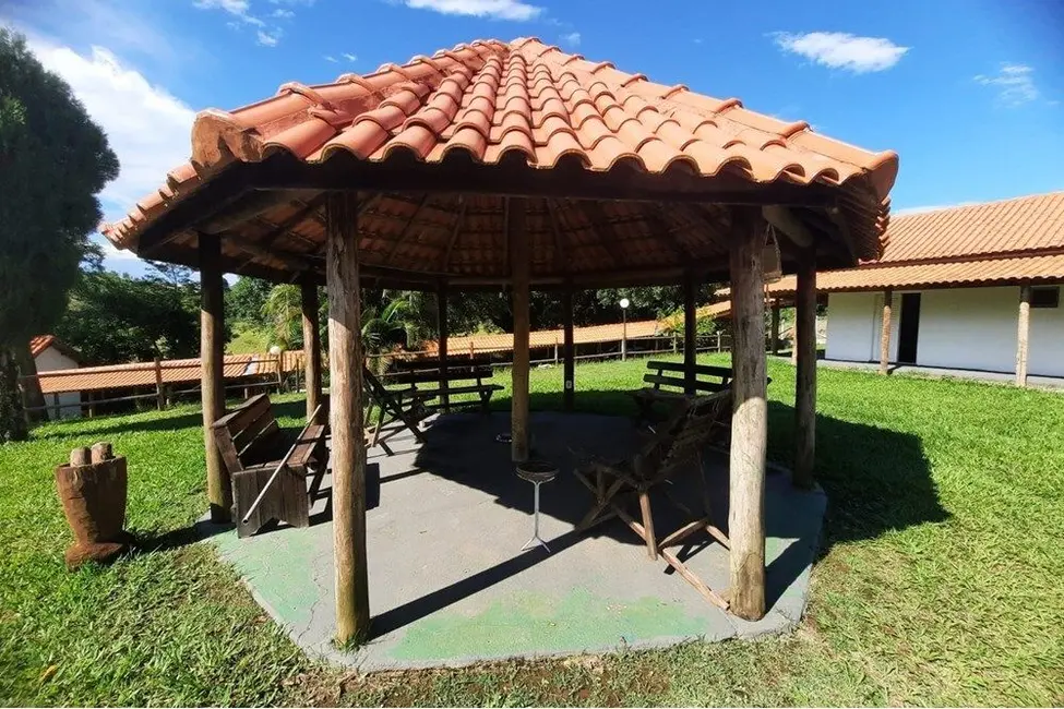 Foto 3 de Loja à venda, 4465m2 em Porangaba - SP