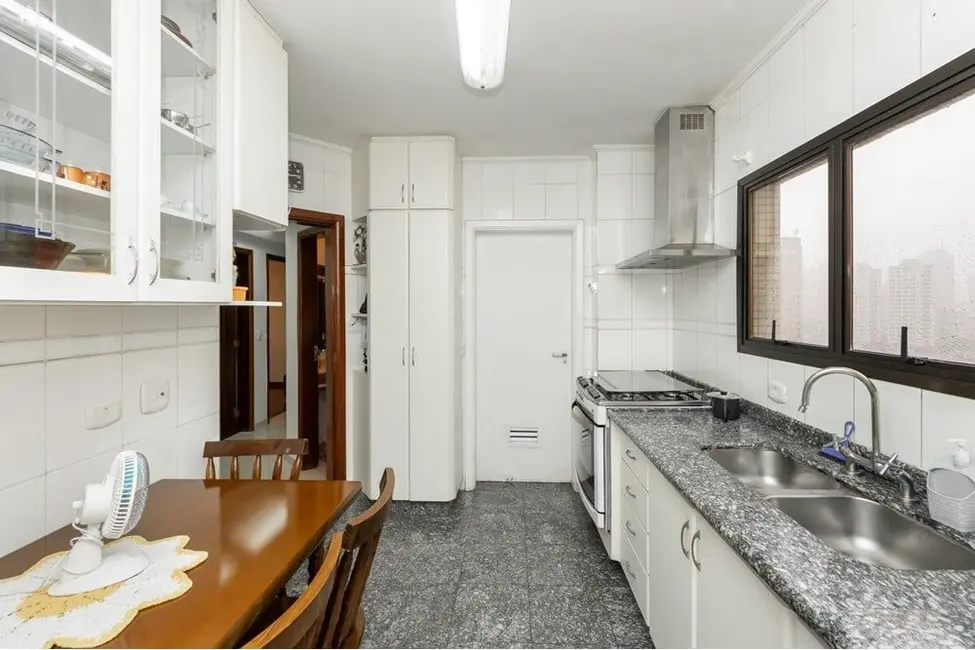 Foto 9 de Apartamento com 3 quartos à venda, 125m2 em Vila Regente Feijó, São Paulo - SP