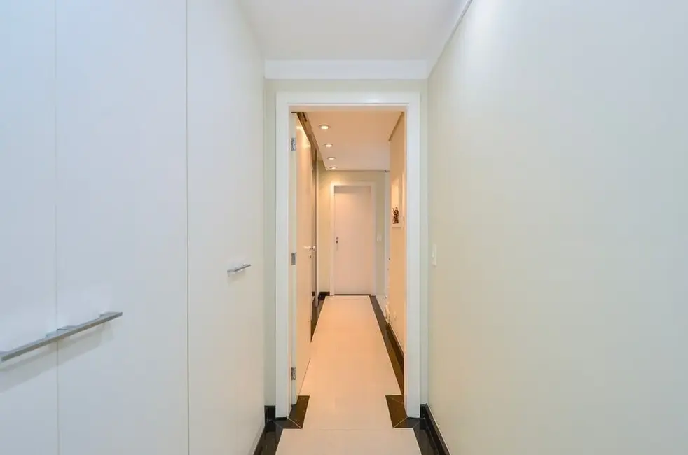 Apartamento com 3 quartos à venda, 250m2 em Planalto Paulista, São Paulo - SP - imagem 5 Foto 5 de Apartamento com 3 quartos à venda, 250m2 em Planalto Paulista, São Paulo - SP