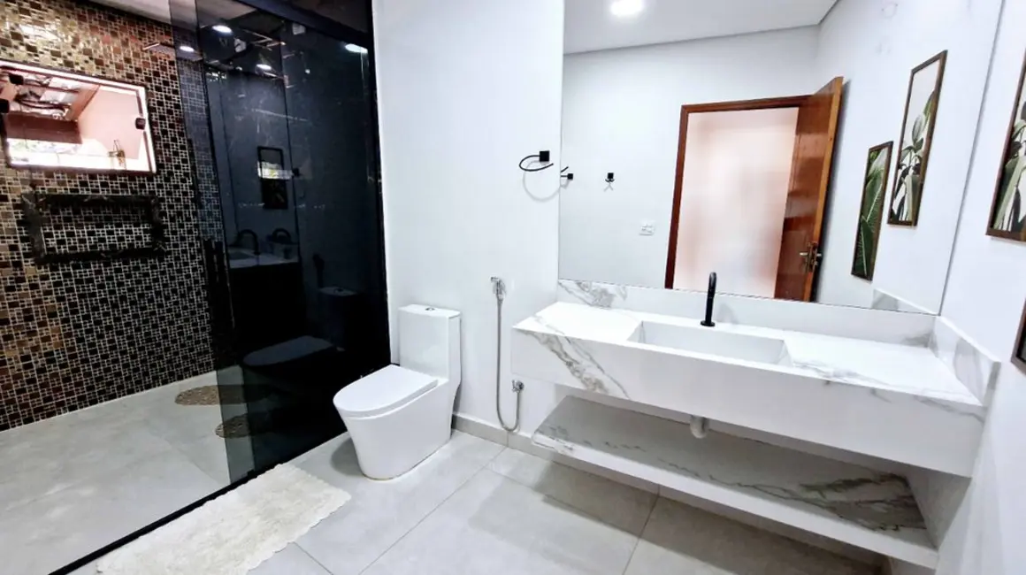 Casa de Condomínio com 4 quartos à venda, 285m2 em Vila Mazzei, Itapetininga - SP - imagem 4 Foto 4 de Casa de Condomínio com 4 quartos à venda, 285m2 em Vila Mazzei, Itapetininga - SP