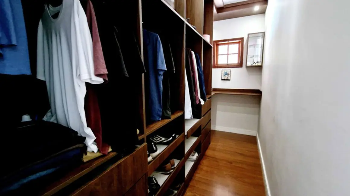 Casa de Condomínio com 4 quartos à venda, 285m2 em Vila Mazzei, Itapetininga - SP - imagem 3 Foto 3 de Casa de Condomínio com 4 quartos à venda, 285m2 em Vila Mazzei, Itapetininga - SP