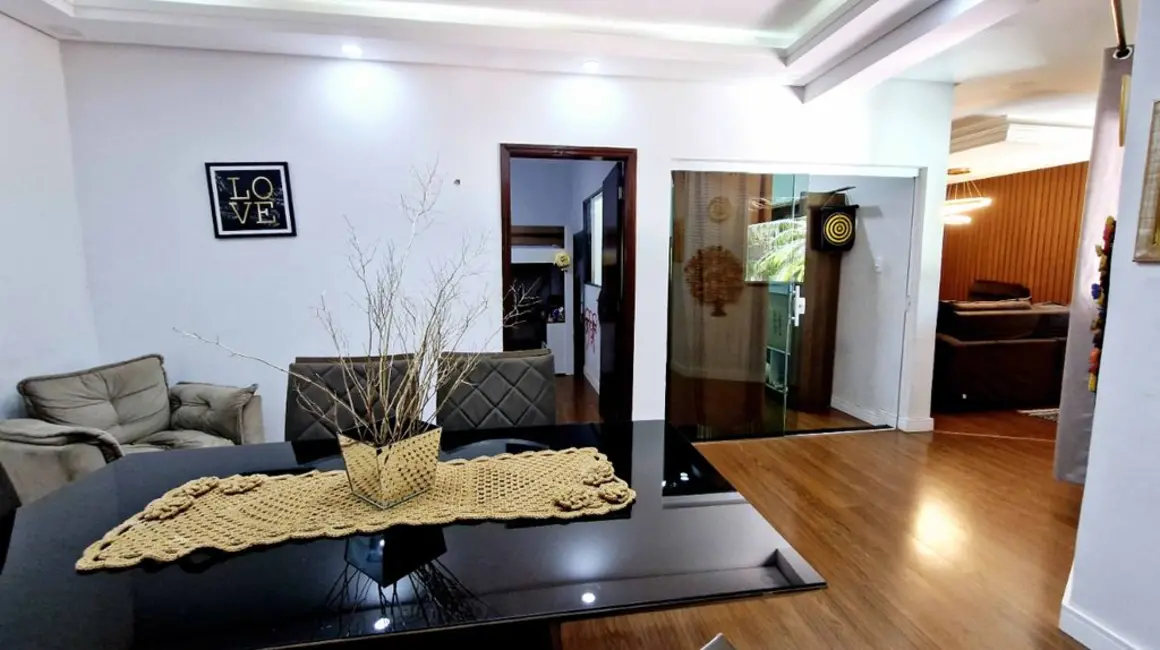 Casa de Condomínio com 4 quartos à venda, 285m2 em Vila Mazzei, Itapetininga - SP - imagem 5 Foto 5 de Casa de Condomínio com 4 quartos à venda, 285m2 em Vila Mazzei, Itapetininga - SP