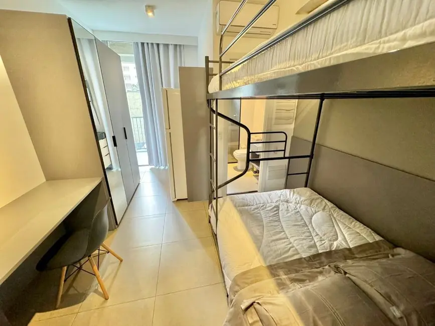 Foto 2 de Apartamento com 1 quarto para alugar, 32m2 em Indianópolis, São Paulo - SP