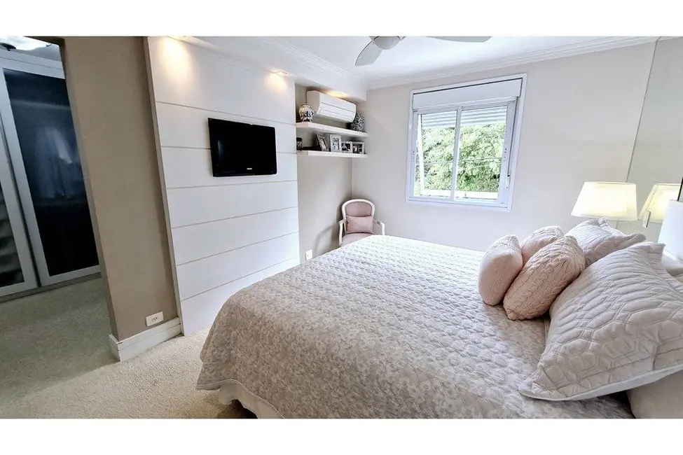 Foto 5 de Casa de Condomínio com 3 quartos à venda, 295m2 em Caxingui, São Paulo - SP