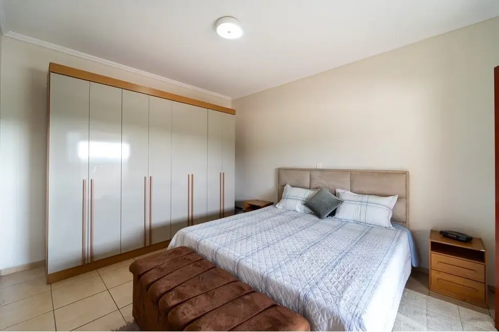 Foto 3 de Casa de Condomínio com 4 quartos à venda, 296m2 em Jardim Tannus, Jundiai - SP