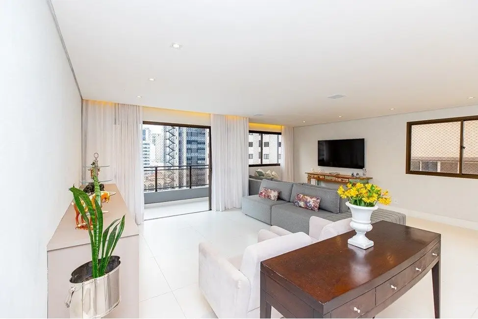 Foto 1 de Apartamento com 4 quartos à venda, 197m2 em Itaim Bibi, São Paulo - SP