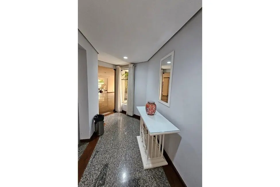 Foto 2 de Apartamento com 4 quartos à venda, 143m2 em Moema, São Paulo - SP