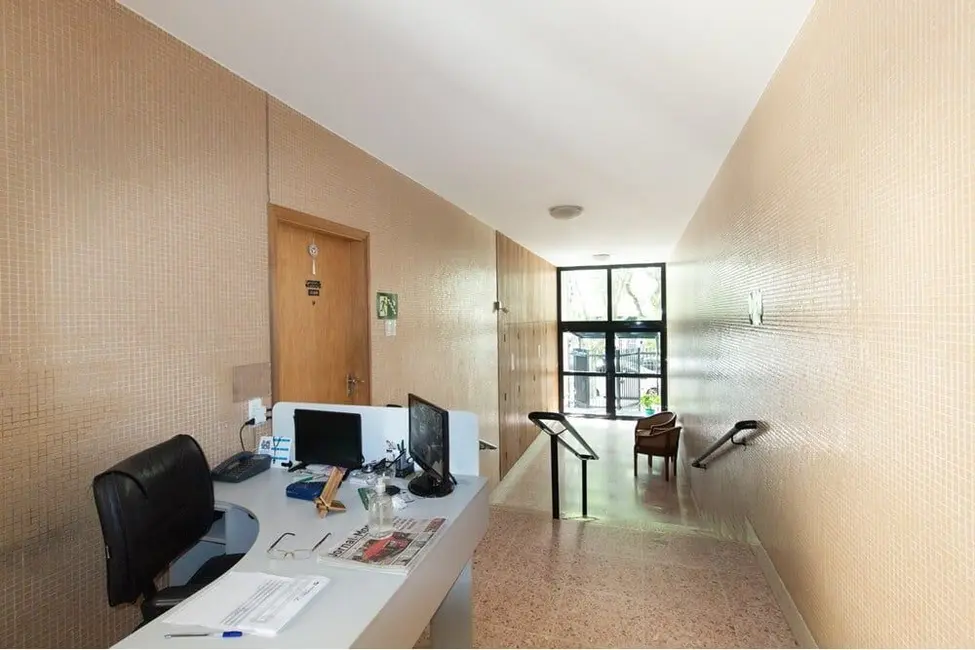 Foto 6 de Apartamento com 2 quartos à venda, 78m2 em Moema, São Paulo - SP