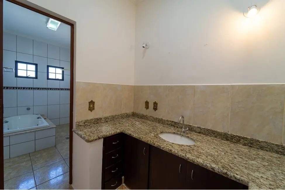 Casa de Condomínio com 4 quartos à venda, 250m2 em Vila Rio Branco, Jundiai - SP - imagem 3 Foto 3 de Casa de Condomínio com 4 quartos à venda, 250m2 em Vila Rio Branco, Jundiai - SP