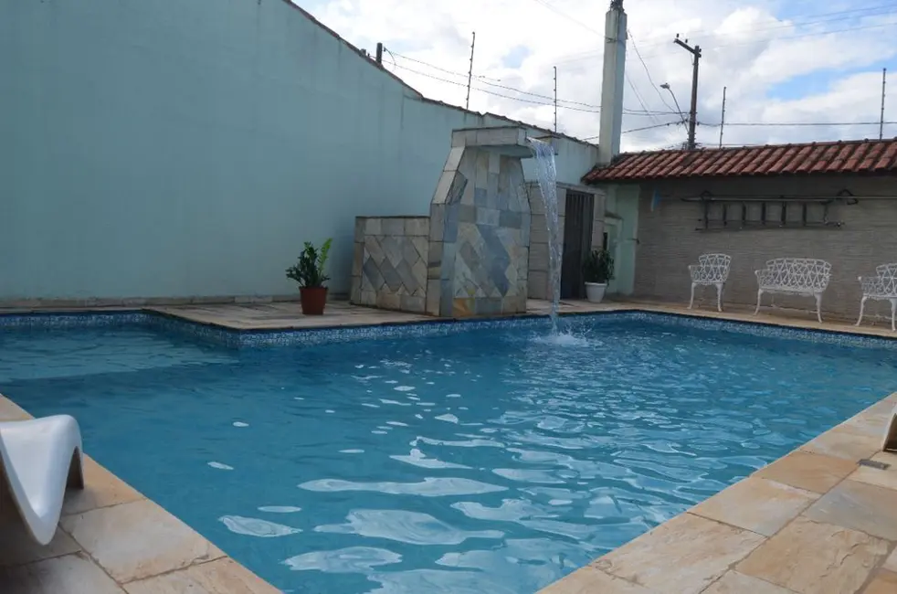 Foto 1 de Casa de Condomínio com 5 quartos à venda, 258m2 em Itanhaem - SP