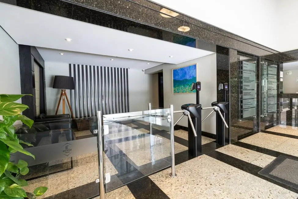 Sala Comercial à venda, 30m2 em Moema, São Paulo - SP - imagem 3 Foto 3 de Sala Comercial à venda, 30m2 em Moema, São Paulo - SP