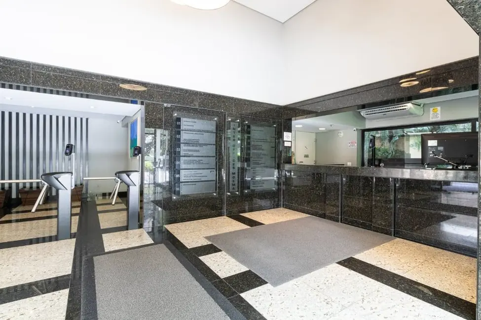 Sala Comercial à venda, 30m2 em Moema, São Paulo - SP - imagem 5 Foto 5 de Sala Comercial à venda, 30m2 em Moema, São Paulo - SP