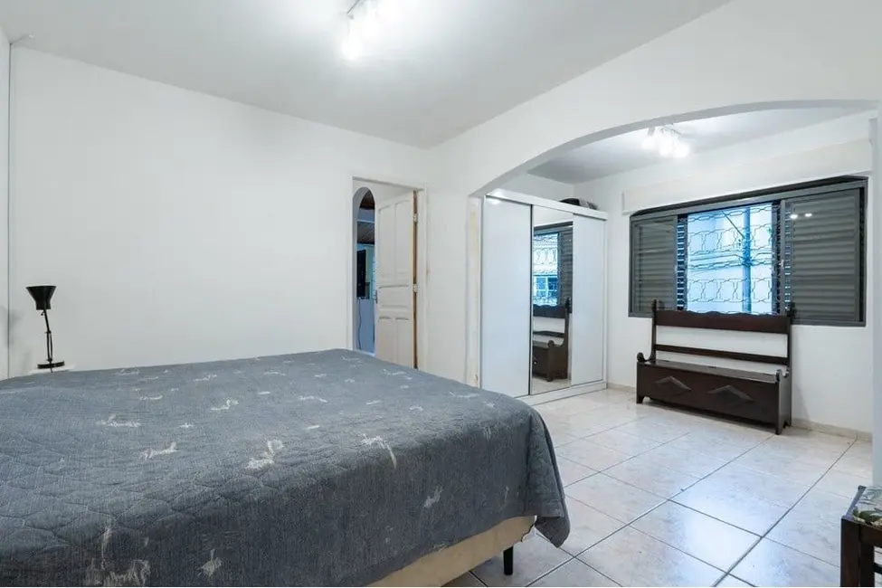 Foto 2 de Casa de Condomínio com 3 quartos à venda, 240m2 em Jardim Aeroporto, São Paulo - SP