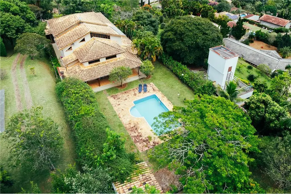 Foto 1 de Fazenda / Haras à venda, 390m2 em Centro, Jarinu - SP