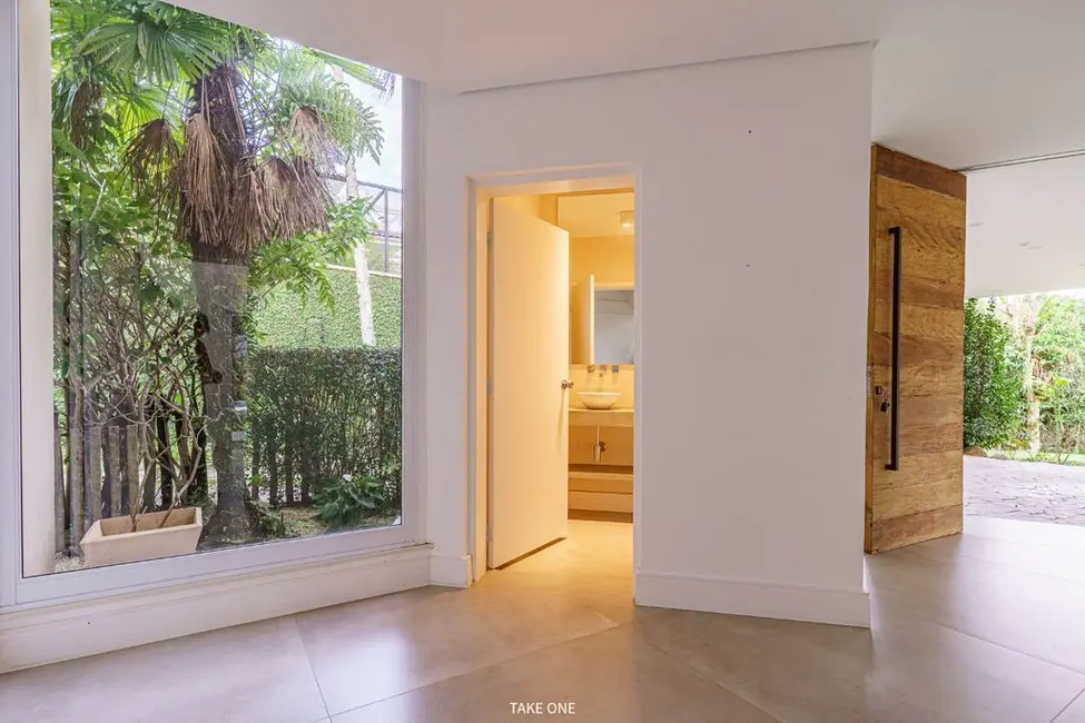 Foto 4 de Casa de Condomínio com 5 quartos à venda, 739m2 em Jardim Mediterrâneo, Cotia - SP