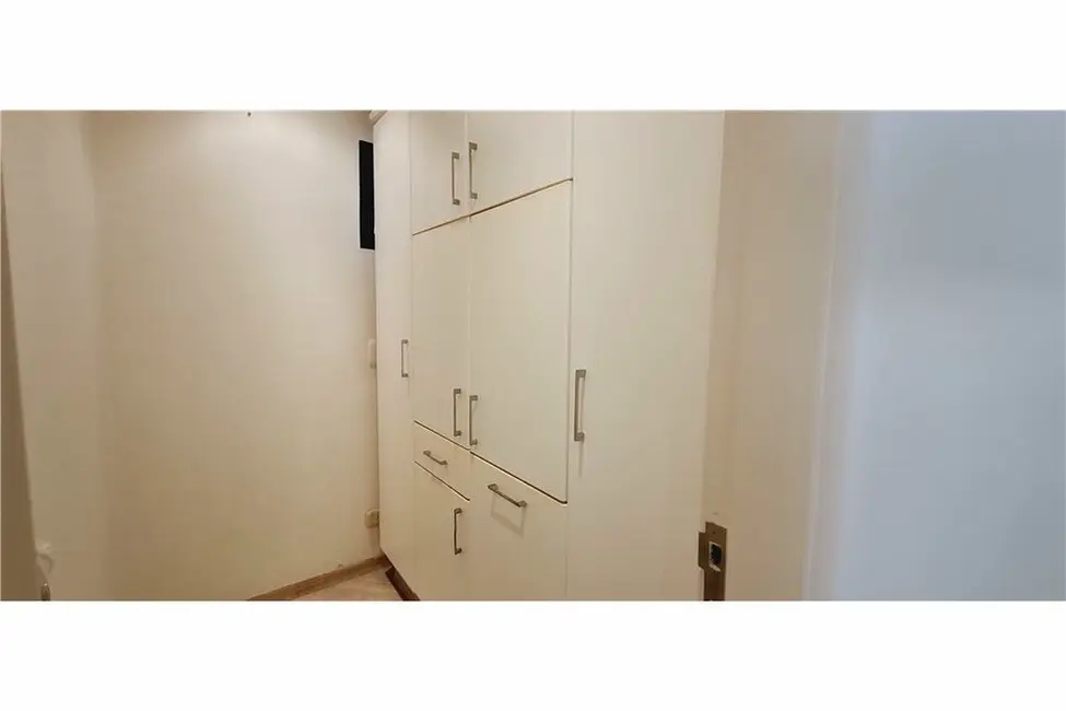 Apartamento com 3 quartos à venda, 93m2 em Moema, São Paulo - SP - imagem 3 Foto 3 de Apartamento com 3 quartos à venda, 93m2 em Moema, São Paulo - SP