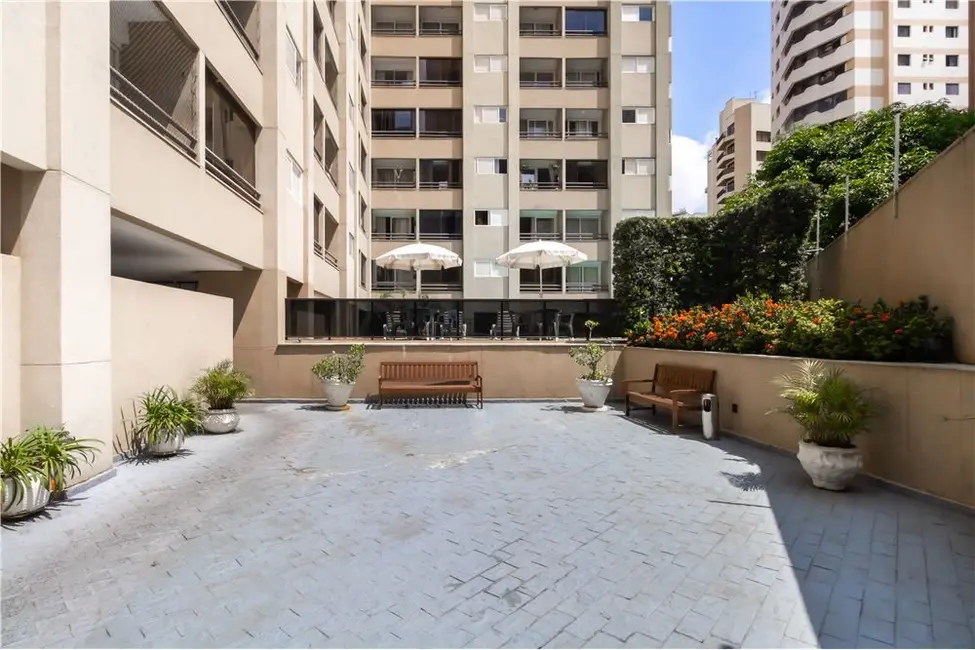 Apartamento com 2 quartos à venda, 56m2 em Moema, São Paulo - SP - imagem 4 Foto 4 de Apartamento com 2 quartos à venda, 56m2 em Moema, São Paulo - SP