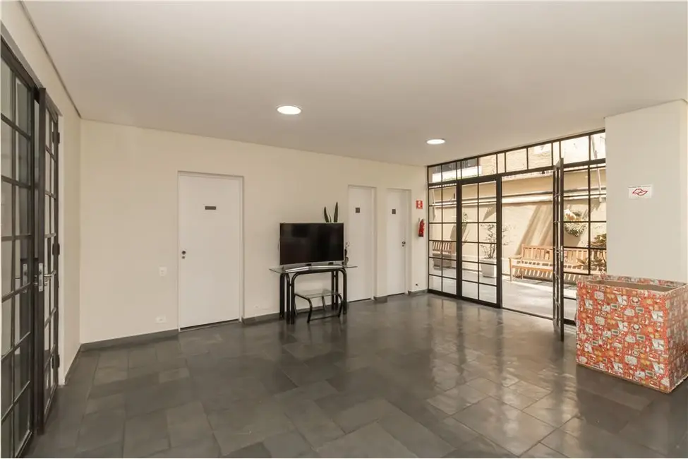 Apartamento com 2 quartos à venda, 56m2 em Moema, São Paulo - SP - imagem 7 Foto 7 de Apartamento com 2 quartos à venda, 56m2 em Moema, São Paulo - SP