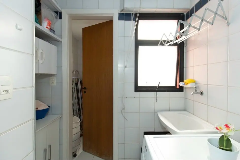 Foto 5 de Apartamento com 2 quartos à venda, 72m2 em Moema, São Paulo - SP