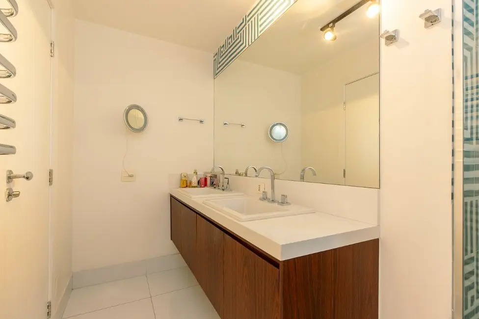 Foto 1 de Apartamento com 2 quartos à venda, 126m2 em Jardim Europa, São Paulo - SP