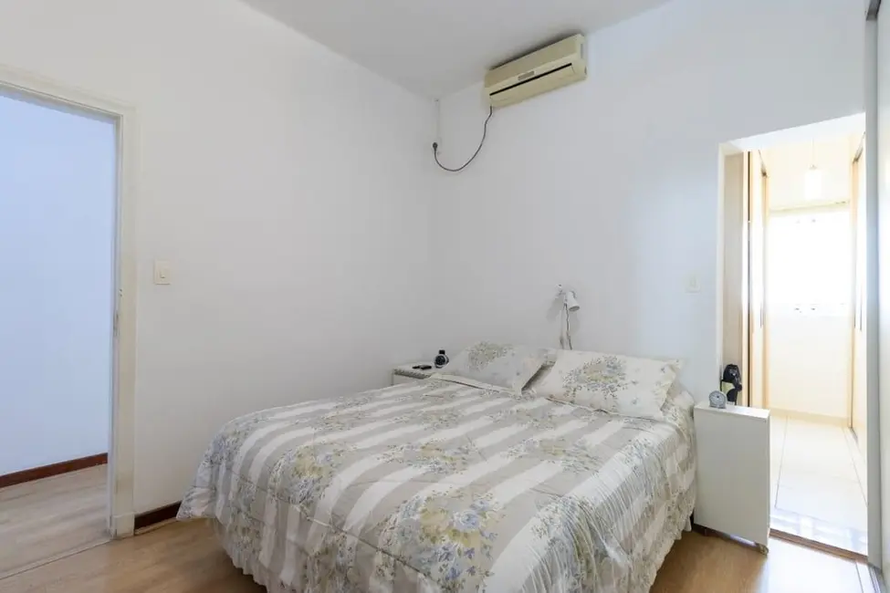 Foto 2 de Casa de Condomínio com 4 quartos à venda, 150m2 em Cambuci, São Paulo - SP