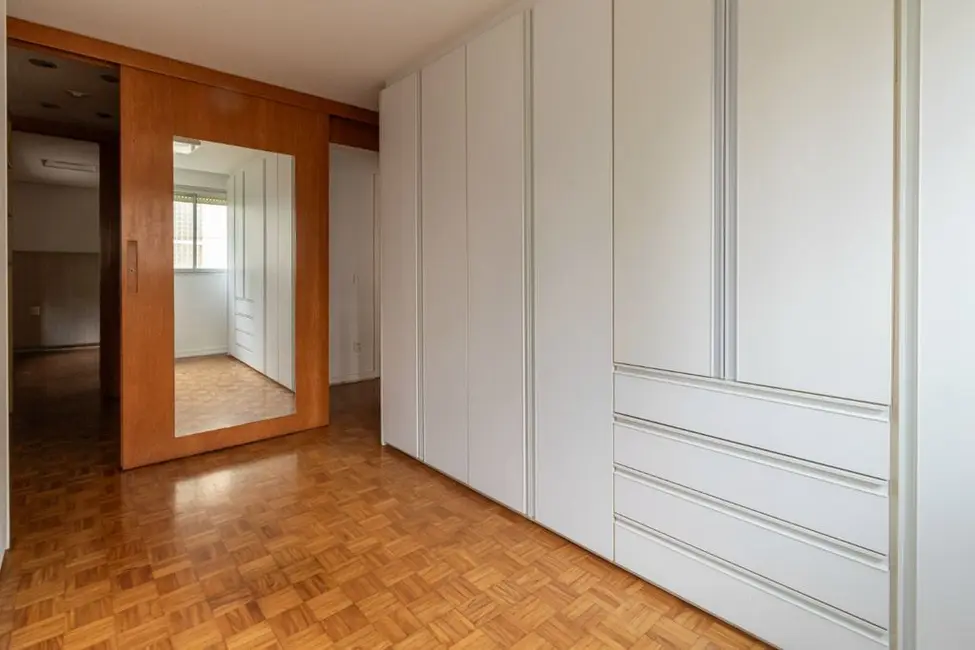 Apartamento com 3 quartos à venda, 138m2 em Itaim Bibi, São Paulo - SP - imagem 8 Foto 8 de Apartamento com 3 quartos à venda, 138m2 em Itaim Bibi, São Paulo - SP