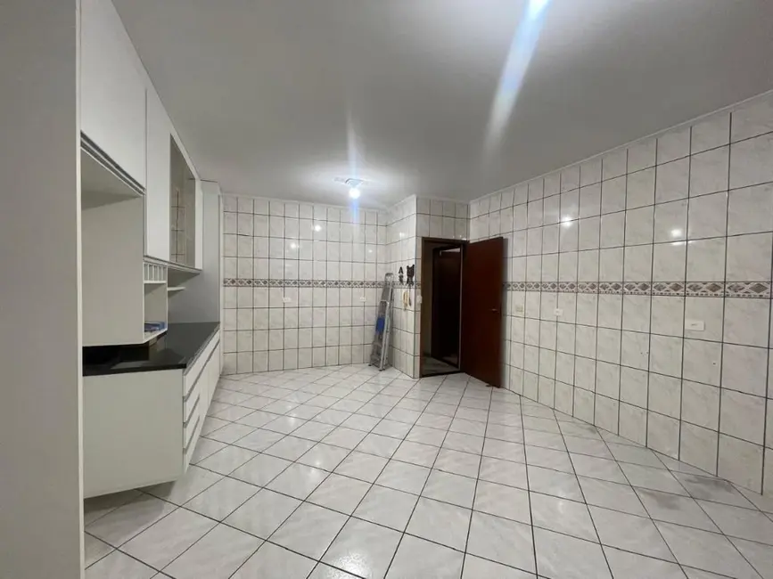 Foto 2 de Sobrado com 3 quartos à venda, 234m2 em Vila Augusta, Guarulhos - SP