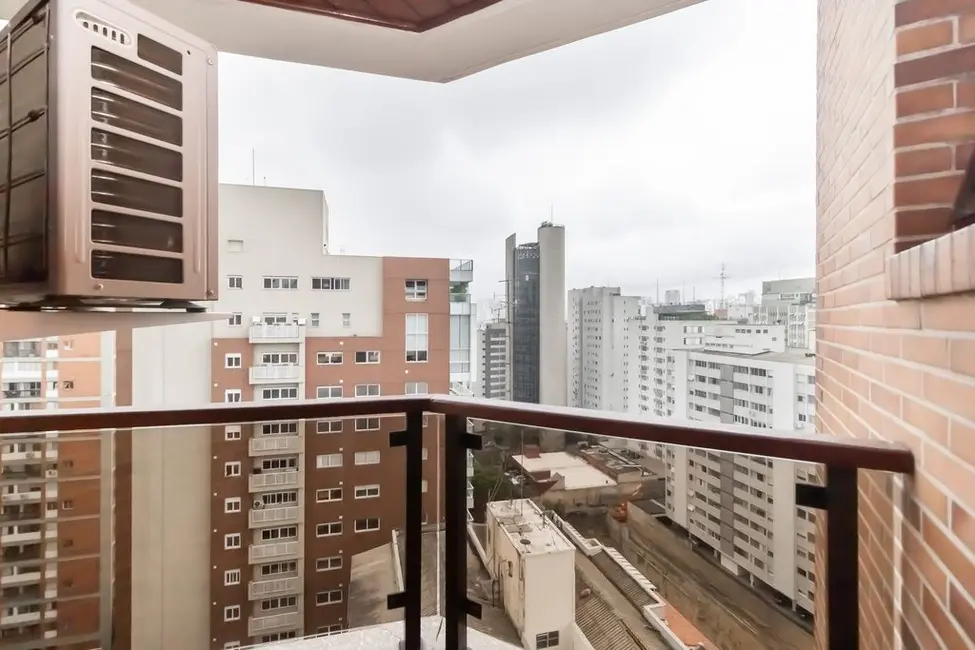Foto 3 de Apartamento com 4 quartos à venda, 217m2 em Itaim Bibi, São Paulo - SP