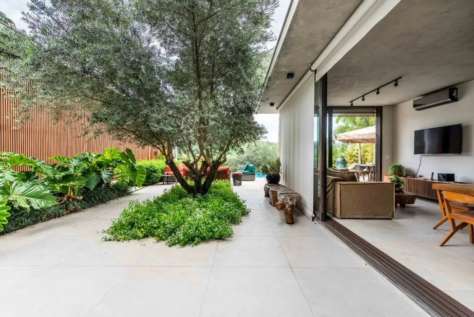 Casa de Condomínio com 4 quartos à venda, 452m2 em Itatiba - SP - imagem 3 Foto 3 de Casa de Condomínio com 4 quartos à venda, 452m2 em Itatiba - SP