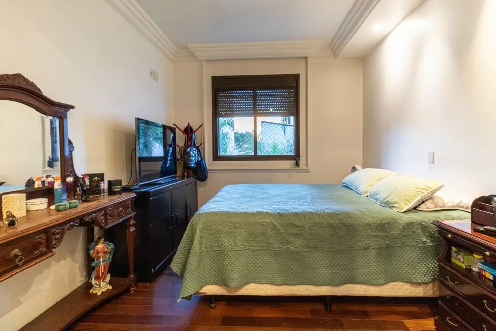 Apartamento com 3 quartos à venda, 251m2 em Perdizes, São Paulo - SP - imagem 6 Foto 6 de Apartamento com 3 quartos à venda, 251m2 em Perdizes, São Paulo - SP