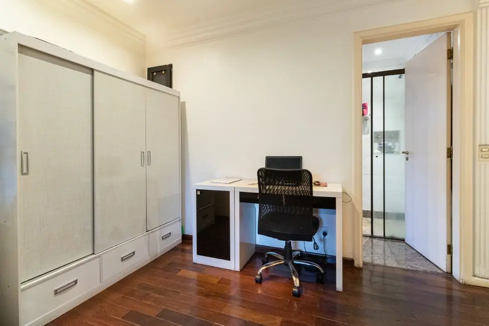 Apartamento com 3 quartos à venda, 251m2 em Perdizes, São Paulo - SP - imagem 3 Foto 3 de Apartamento com 3 quartos à venda, 251m2 em Perdizes, São Paulo - SP