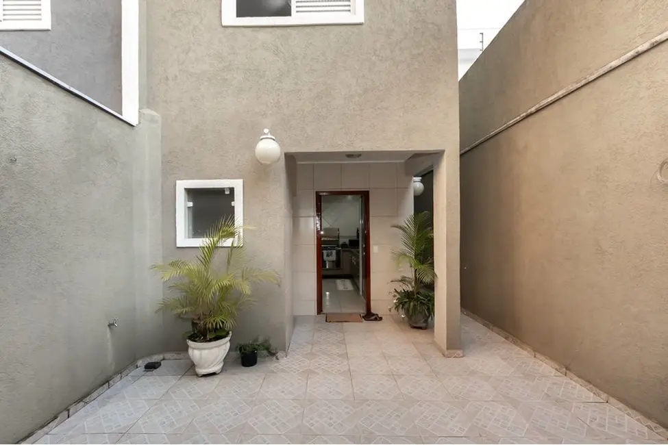 Foto 3 de Casa de Condomínio com 4 quartos à venda, 181m2 em Jardim Cidália, São Paulo - SP