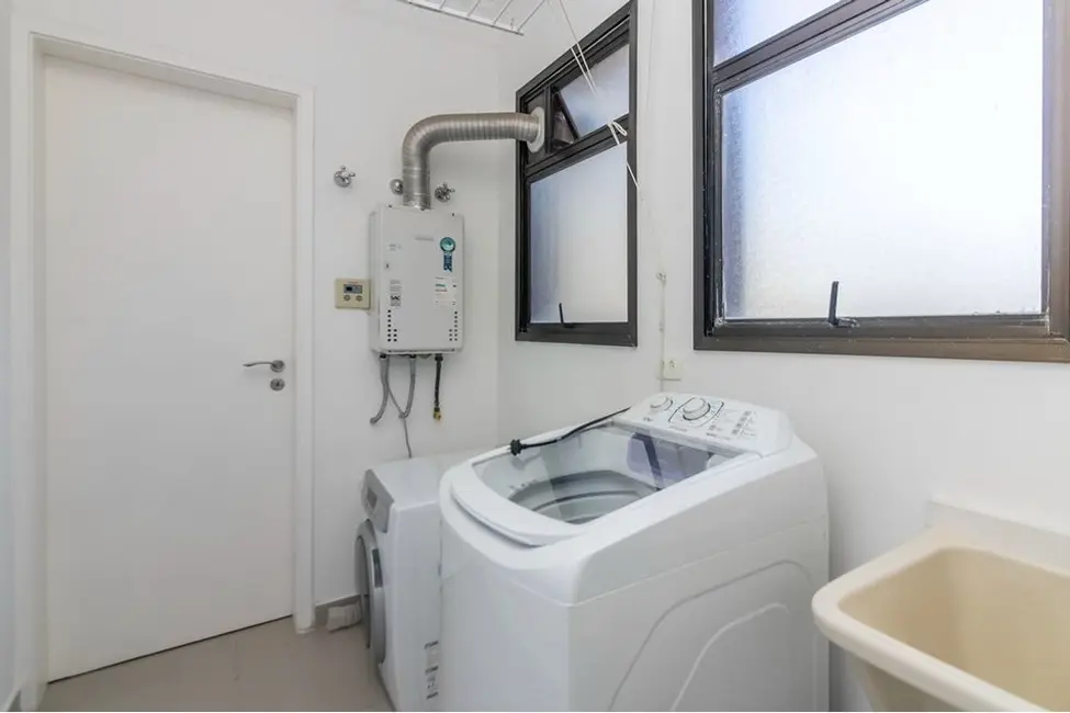 Foto 9 de Apartamento com 2 quartos à venda, 127m2 em Moema, São Paulo - SP