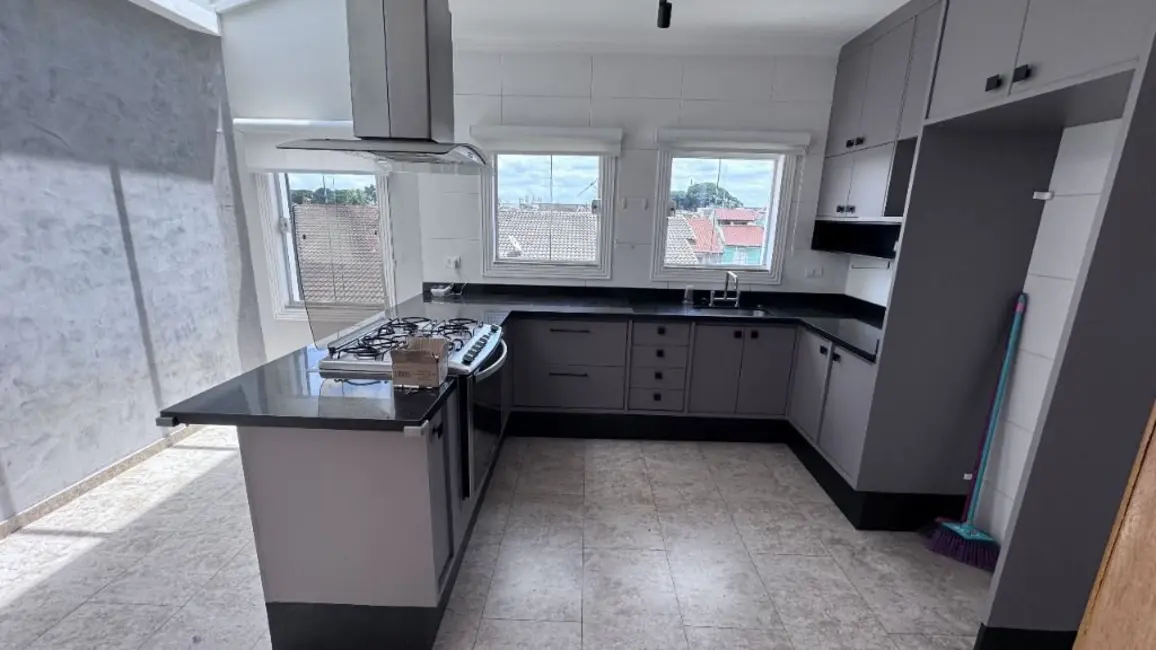 Foto 1 de Sobrado com 4 quartos à venda, 250m2 em Jardim Santa Clara, Guarulhos - SP
