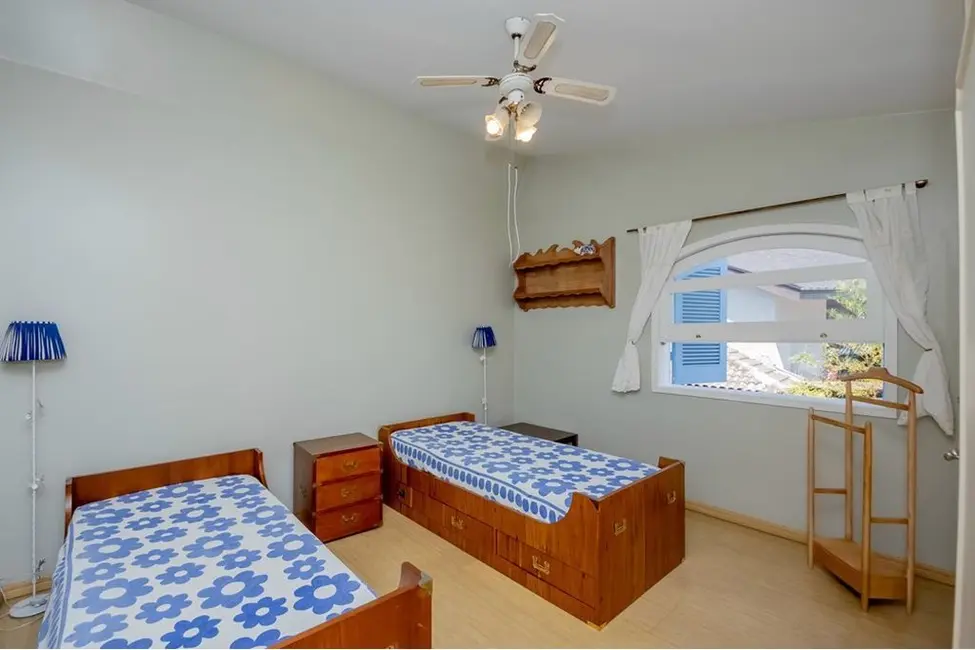 Foto 2 de Casa de Condomínio com 4 quartos à venda, 295m2 em Real Parque, São Paulo - SP