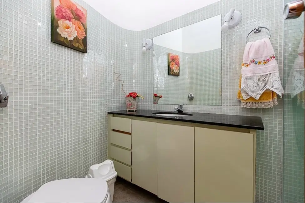 Foto 6 de Casa de Condomínio com 3 quartos à venda, 220m2 em Vila Santana, São Paulo - SP