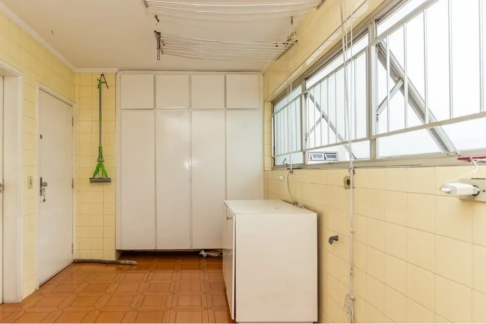 Apartamento com 3 quartos à venda, 165m2 em Moema, São Paulo - SP - imagem 2 Foto 2 de Apartamento com 3 quartos à venda, 165m2 em Moema, São Paulo - SP