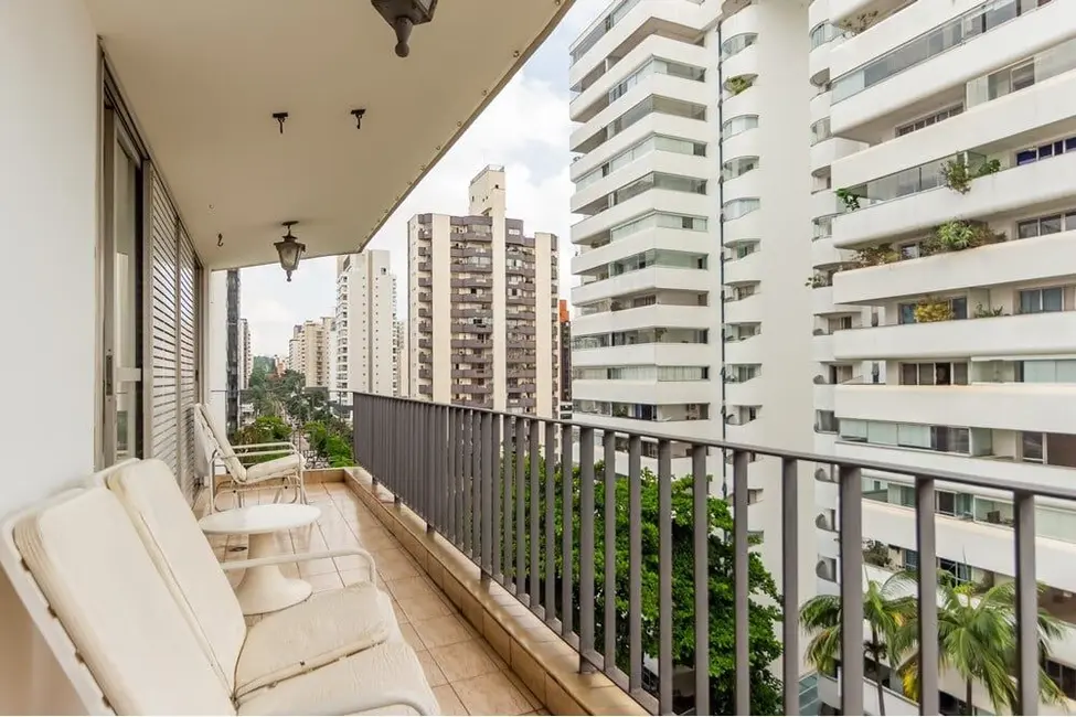 Apartamento com 3 quartos à venda, 165m2 em Moema, São Paulo - SP - imagem 6 Foto 6 de Apartamento com 3 quartos à venda, 165m2 em Moema, São Paulo - SP