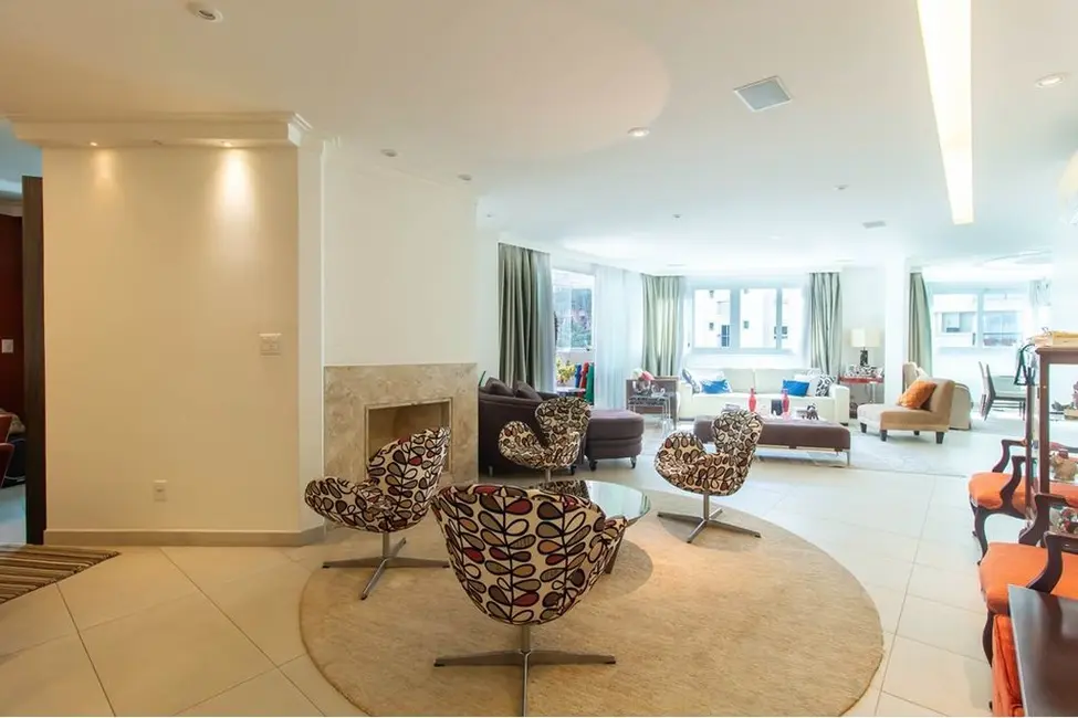 Apartamento com 3 quartos à venda, 257m2 em Real Parque, São Paulo - SP - imagem 1 Foto 1 de Apartamento com 3 quartos à venda, 257m2 em Real Parque, São Paulo - SP