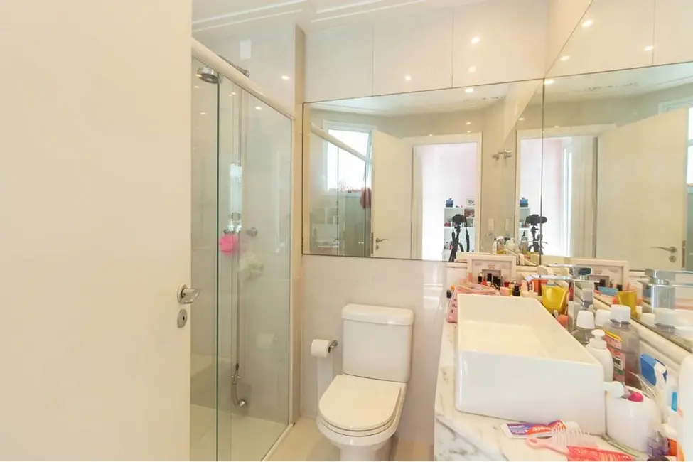 Apartamento com 3 quartos à venda, 257m2 em Real Parque, São Paulo - SP - imagem 3 Foto 3 de Apartamento com 3 quartos à venda, 257m2 em Real Parque, São Paulo - SP